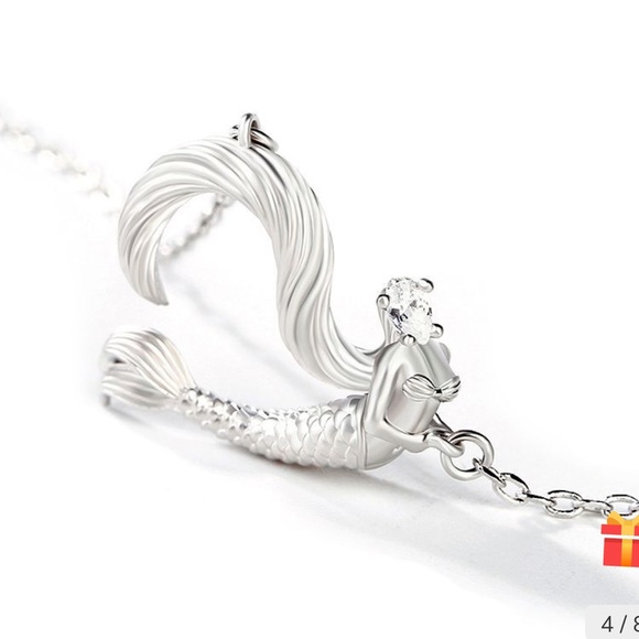 Jeulia "Dancing by the Moonlight" Mermaid Necklace - Picture 9 of 11